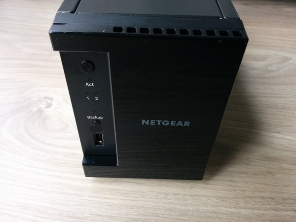 Netgear ReadyNAS 312 - Façade