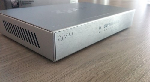 zyxel-gs108bv2-2