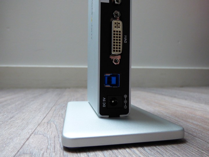 startech-dockstation-3