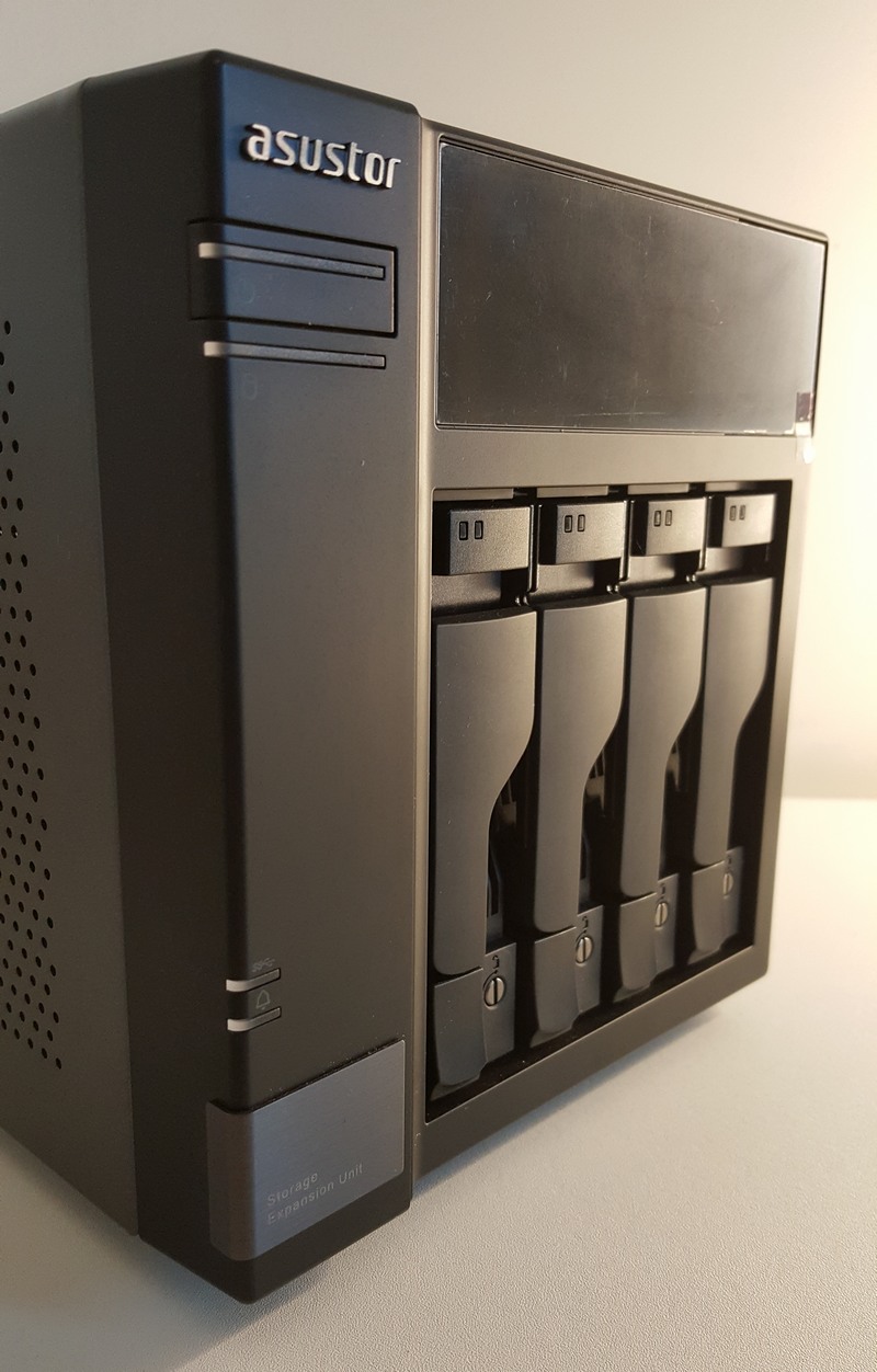 ASUSTOR AS6004U : Comment installer l’unité d’expansion sur son NAS ...