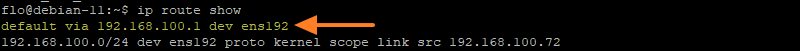 Debian 11 ip route show