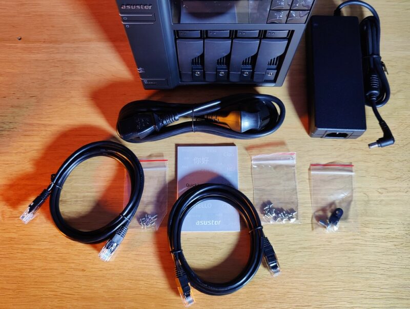 Test Asustor Lockerstor 4 Gen2 - Accessoires