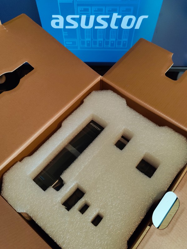 Test Asustor Lockerstor 4 Gen2 - Protection packaging