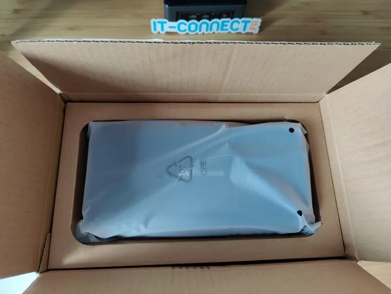 Formovie P1 - Package - 2