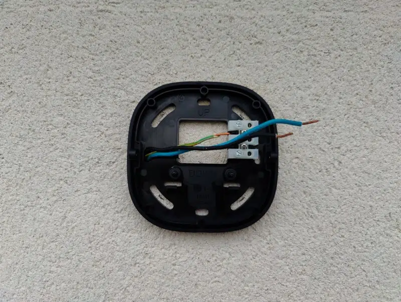 Installation de la caméra Eufy Security S100