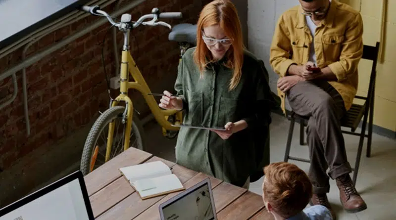 Synchronisez IT et RH avec un logiciel RH complet